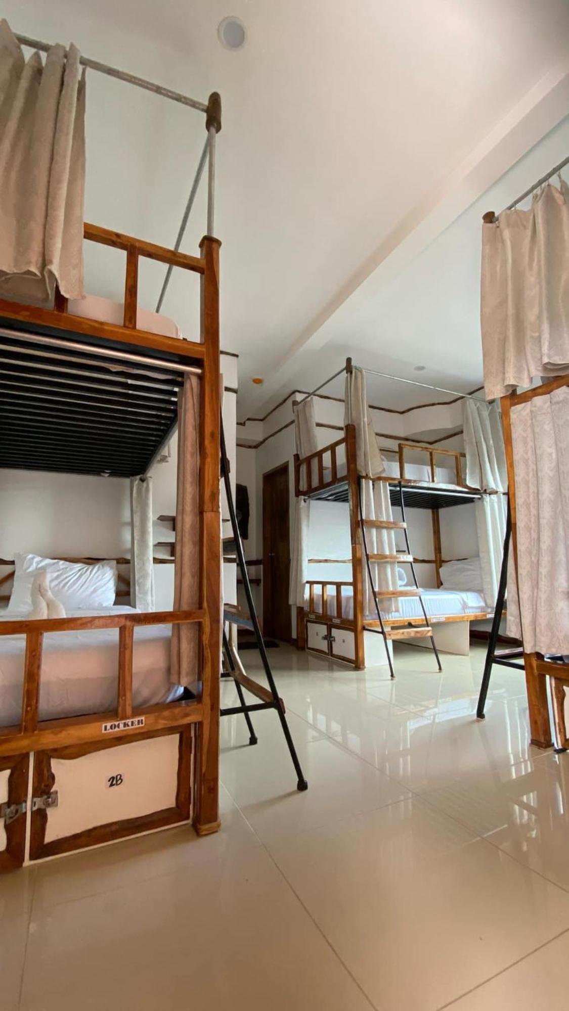 The Hat Trick Hostel Basdiot Ngoại thất bức ảnh