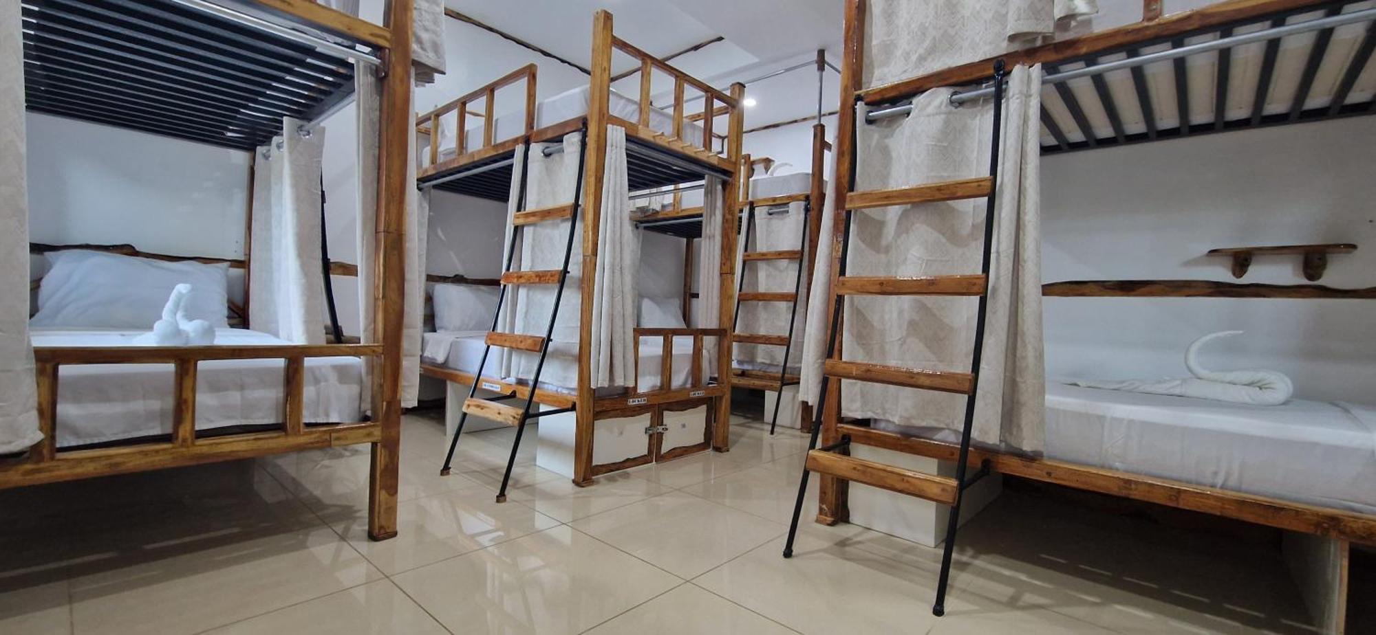 The Hat Trick Hostel Basdiot Ngoại thất bức ảnh